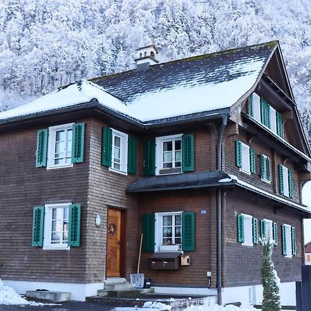 Szilvias Bergwiesenblick - Emmetten Ganze Etage - 4 Zimmer Apartment Bagian luar foto