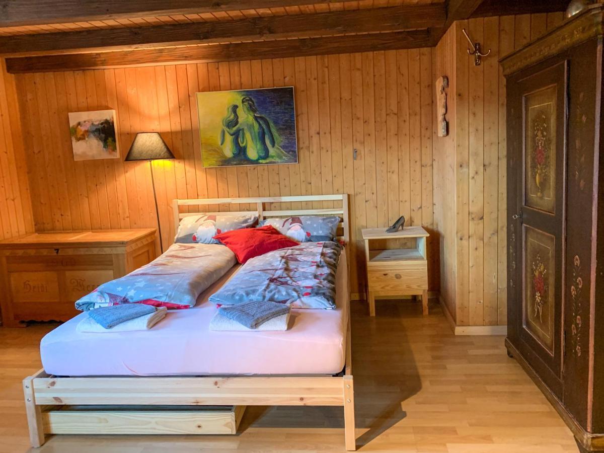 Szilvias Bergwiesenblick - Emmetten Ganze Etage - 4 Zimmer Apartment Bagian luar foto