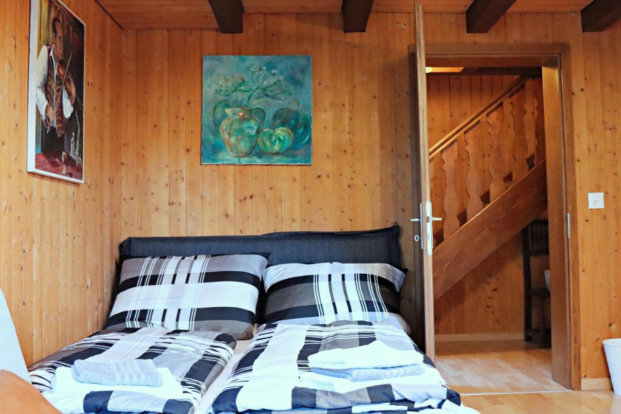 Szilvias Bergwiesenblick - Emmetten Ganze Etage - 4 Zimmer Apartment Bagian luar foto