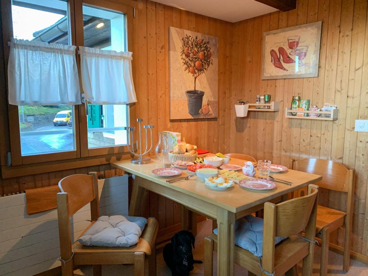 Szilvias Bergwiesenblick - Emmetten Ganze Etage - 4 Zimmer Apartment Bagian luar foto